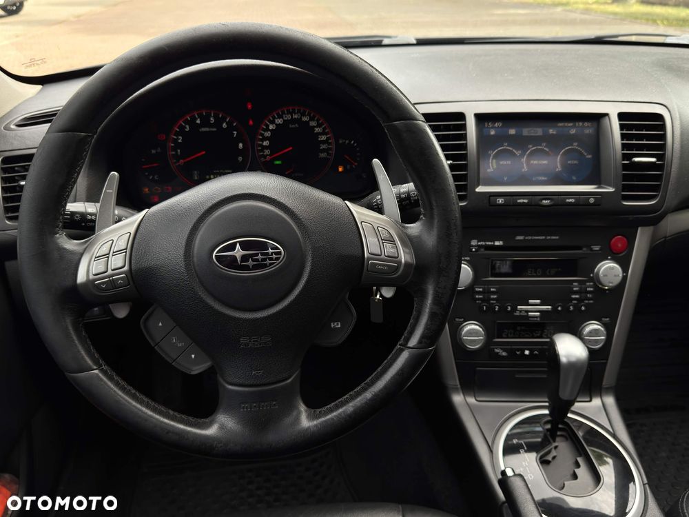Subaru Legacy 3.0 H6 NAV - 31