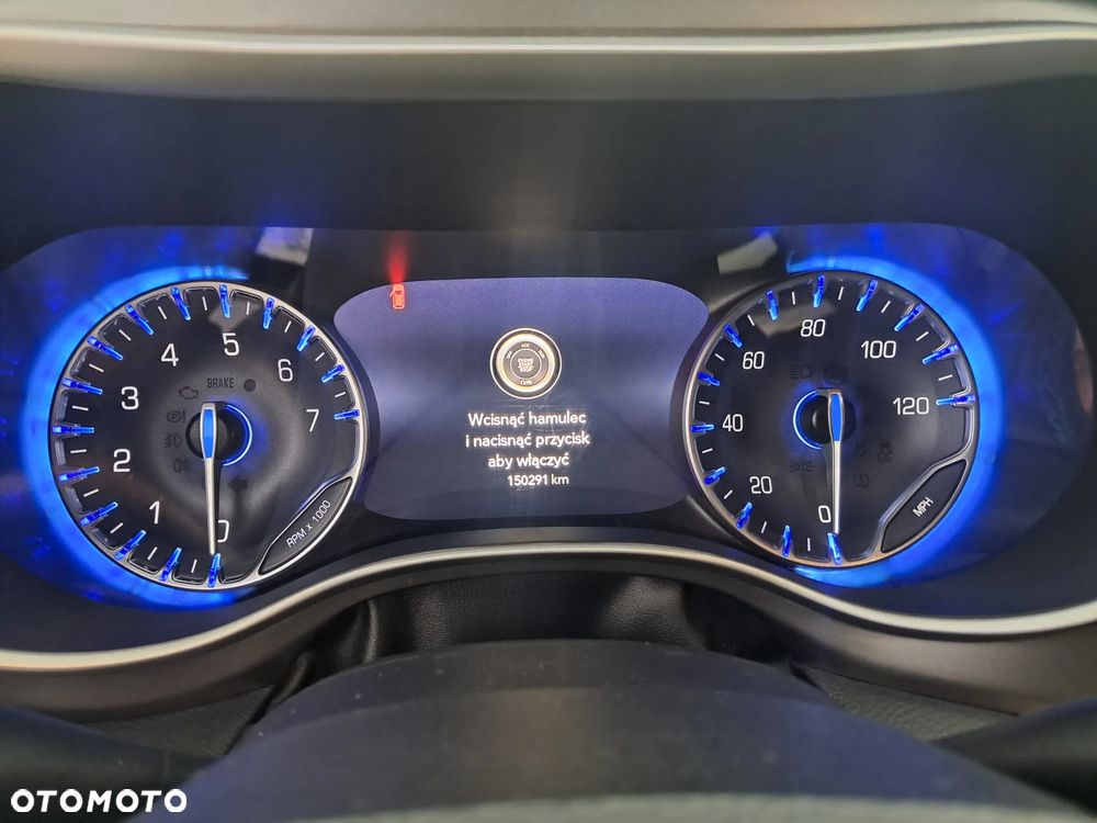Chrysler Pacifica - 29