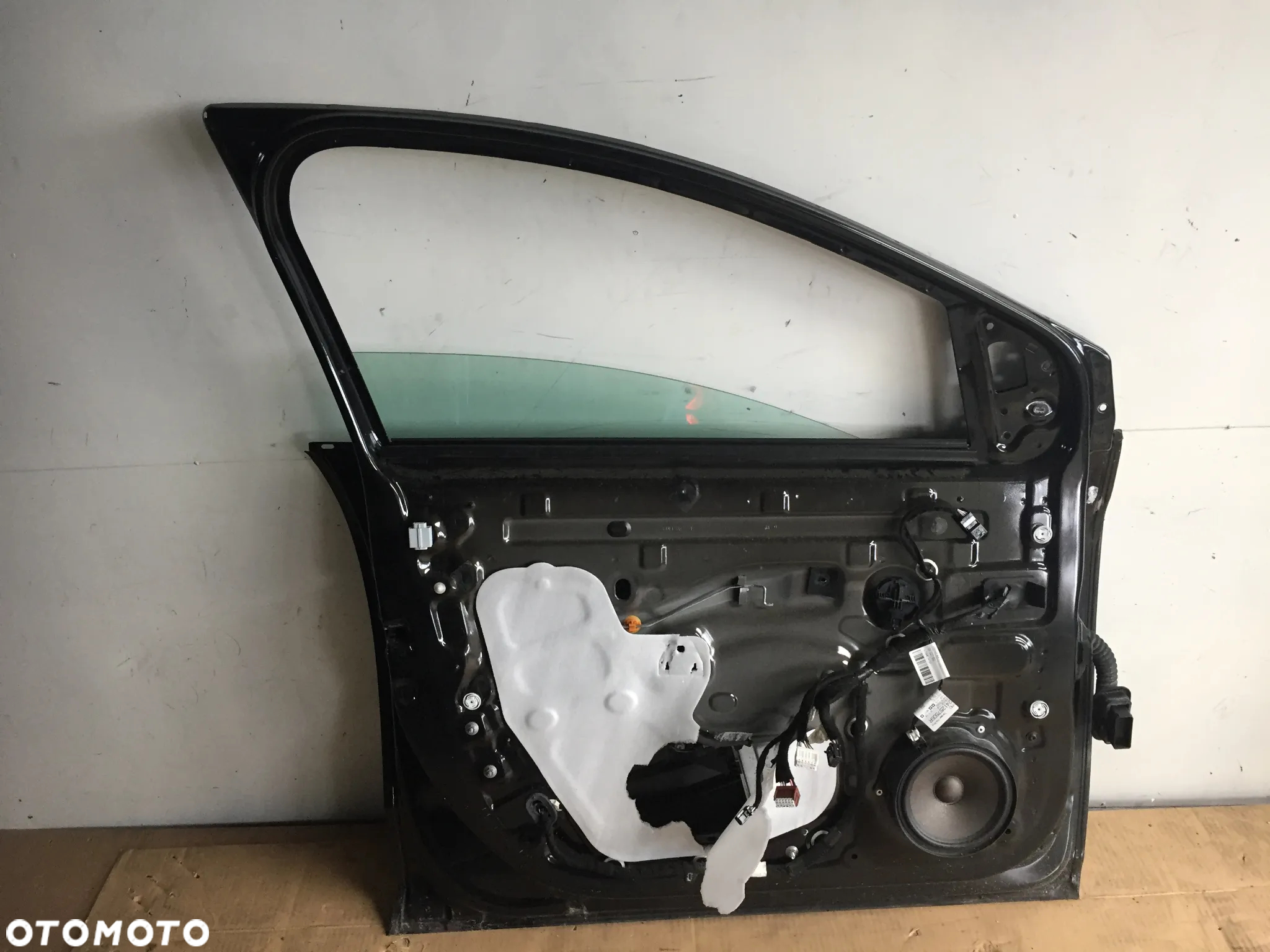 DACIA SANDERO STEPWAY 22R DRZWI LEWE PRZÓD NY676 - 3