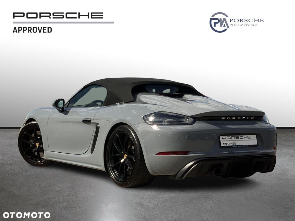 Porsche 718 Spyder - 3