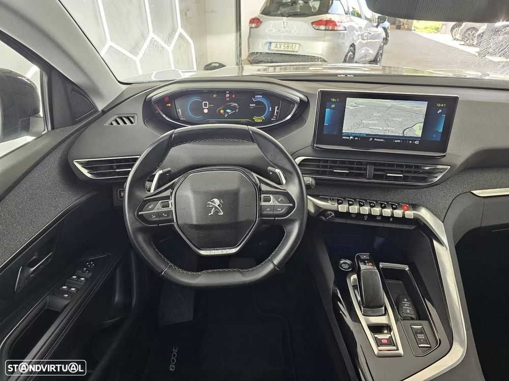 Peugeot 3008 1.6 Hybrid Allure e-EAT8 - 23