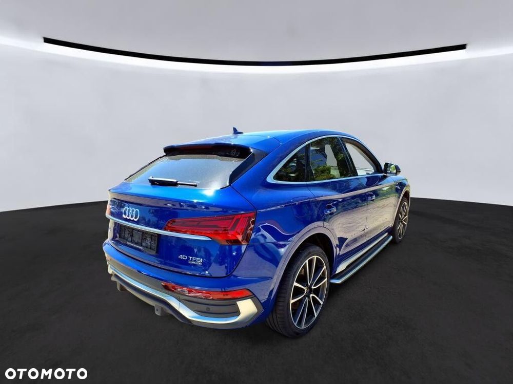 Audi Q5 Sportback - 4