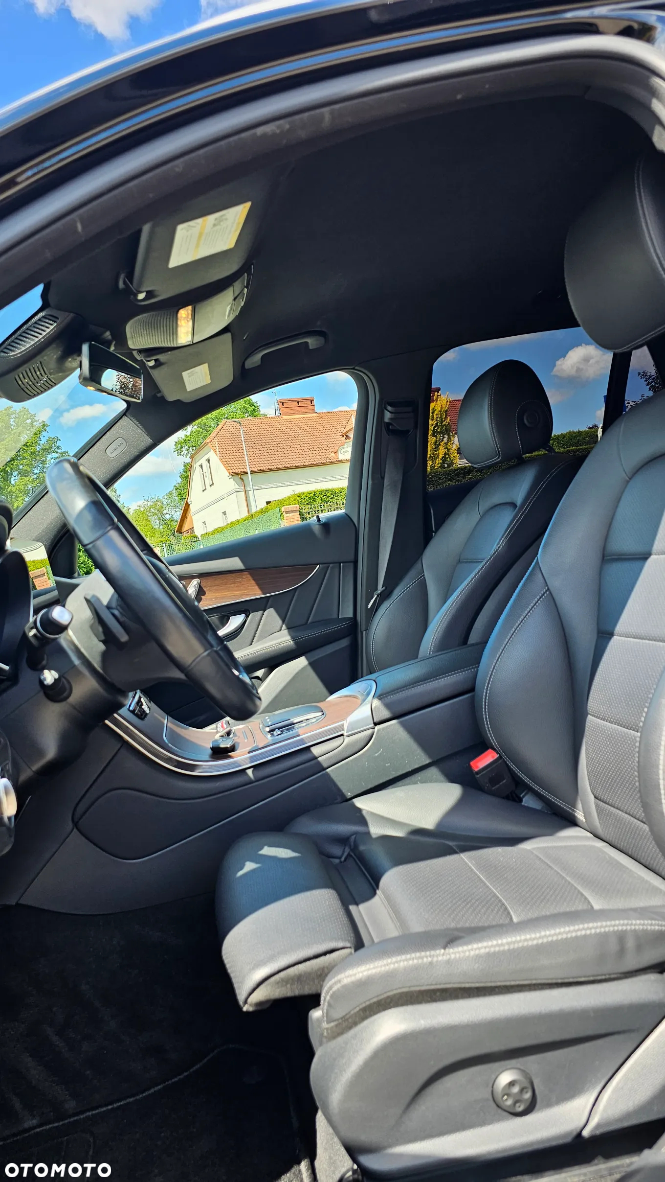 Mercedes-Benz GLC 300 4Matic 9G-TRONIC AMG Line - 27