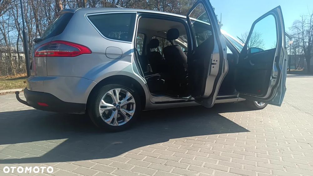 Ford S-Max - 28