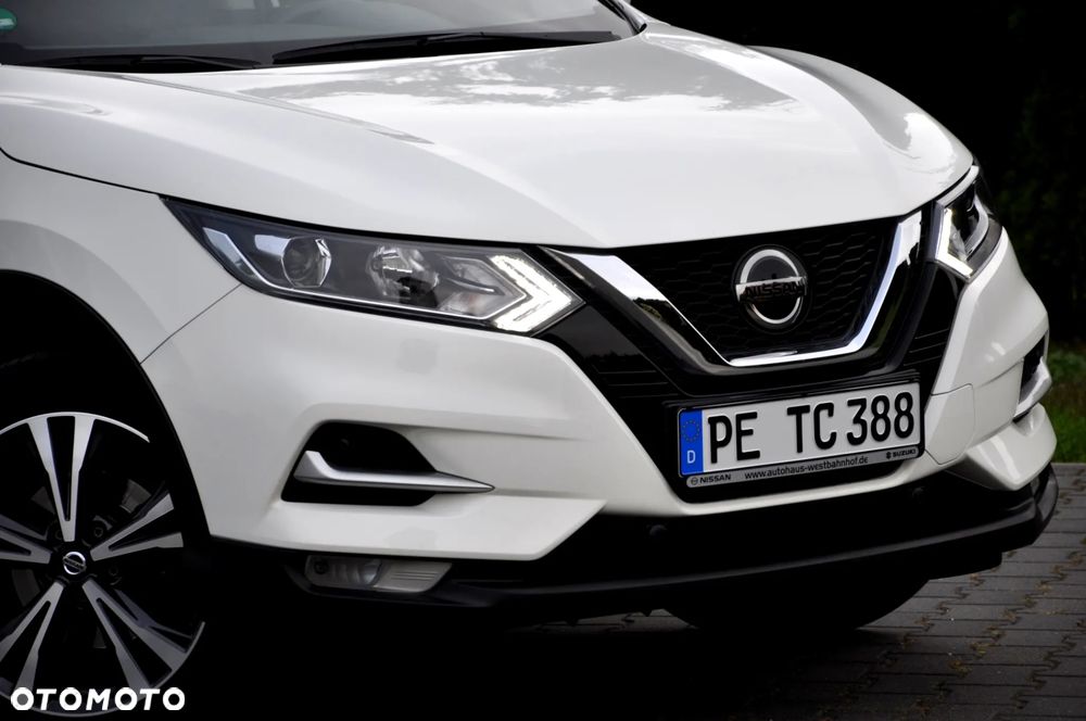 Nissan Qashqai 1.3 DIG-T AKARI - 4