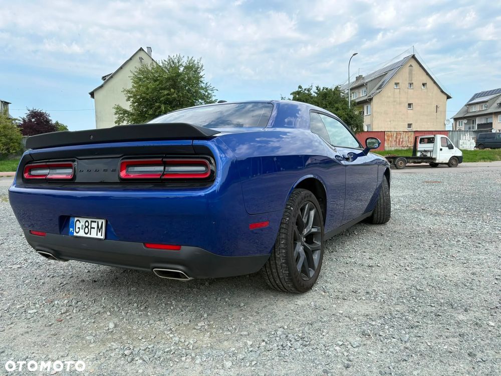 Dodge Challenger - 15
