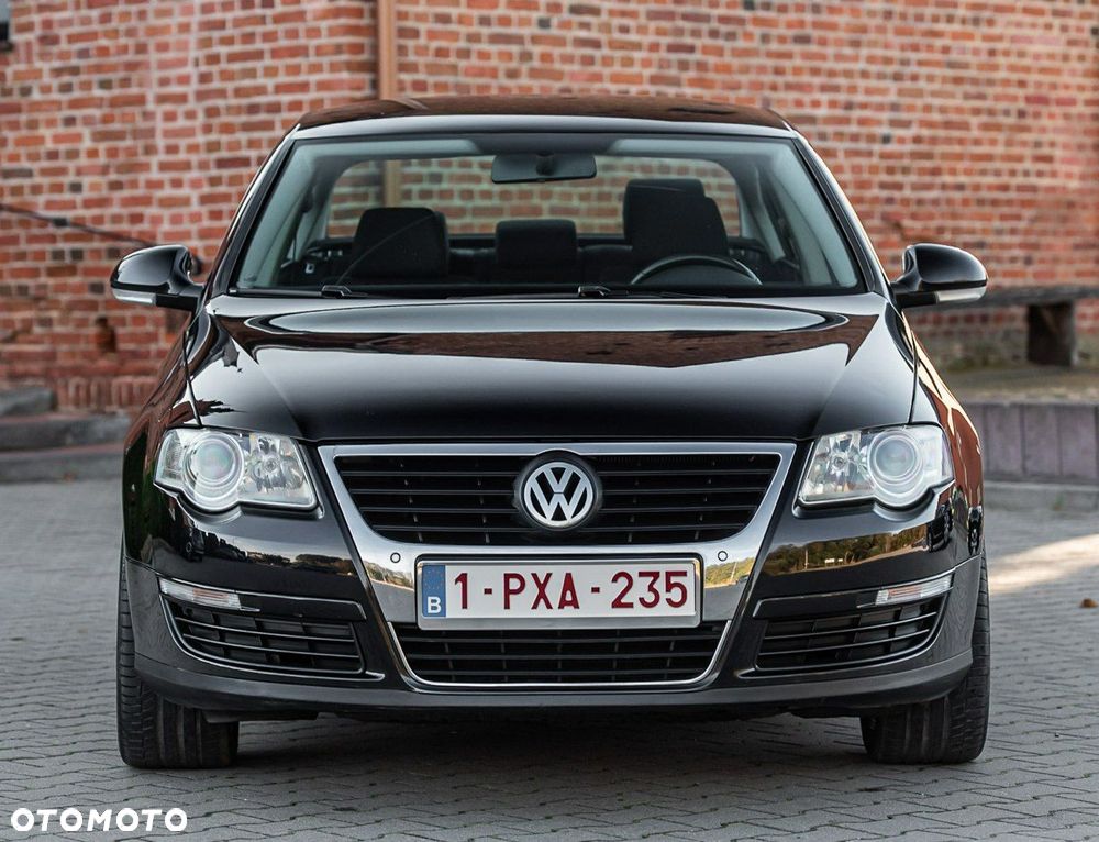 Volkswagen Passat 1.9 TDI Highline - 10