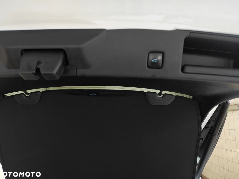 Ford Kuga - 18