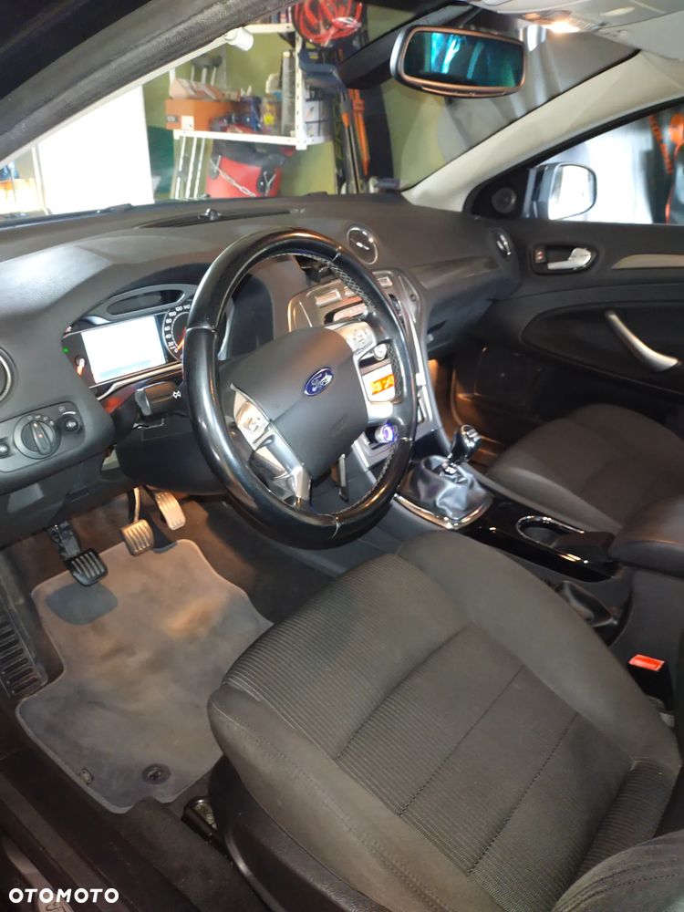 Ford Mondeo 2.0 TDCi Titanium - 11