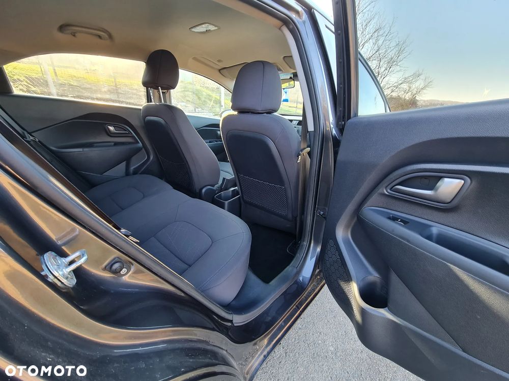 Kia Rio 1.2 Dream Team Edition - 13