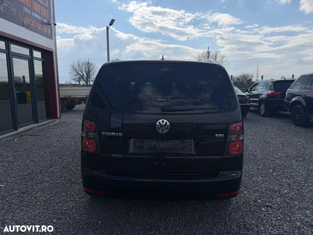Volkswagen Touran - 6