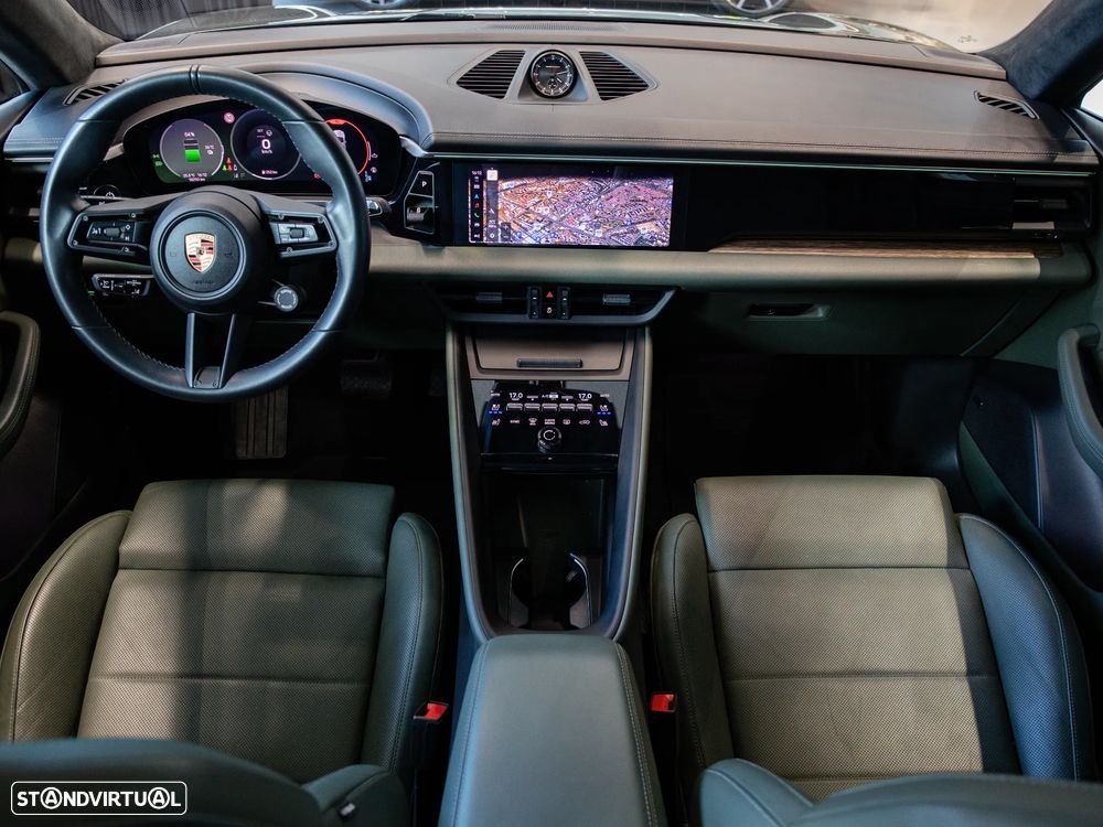 Porsche Macan Electric 4 - 37