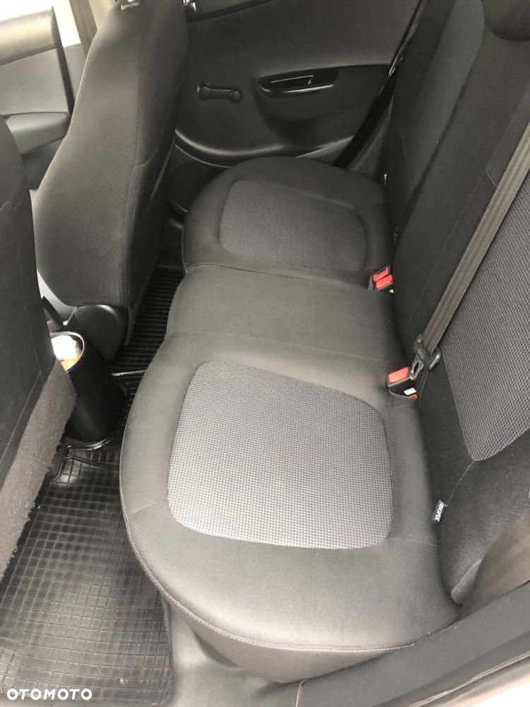 Hyundai i20 1.1 CRDi Style - 8