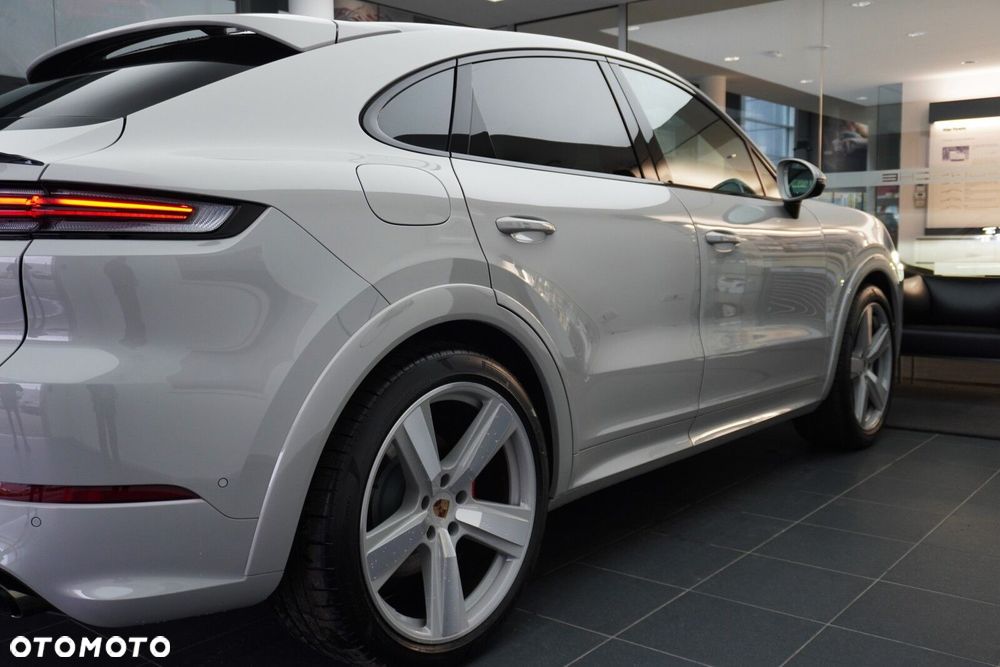 Porsche Cayenne - 10