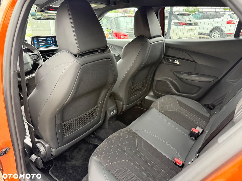 Peugeot 2008 PureTech 155 EAT8 GT - 9