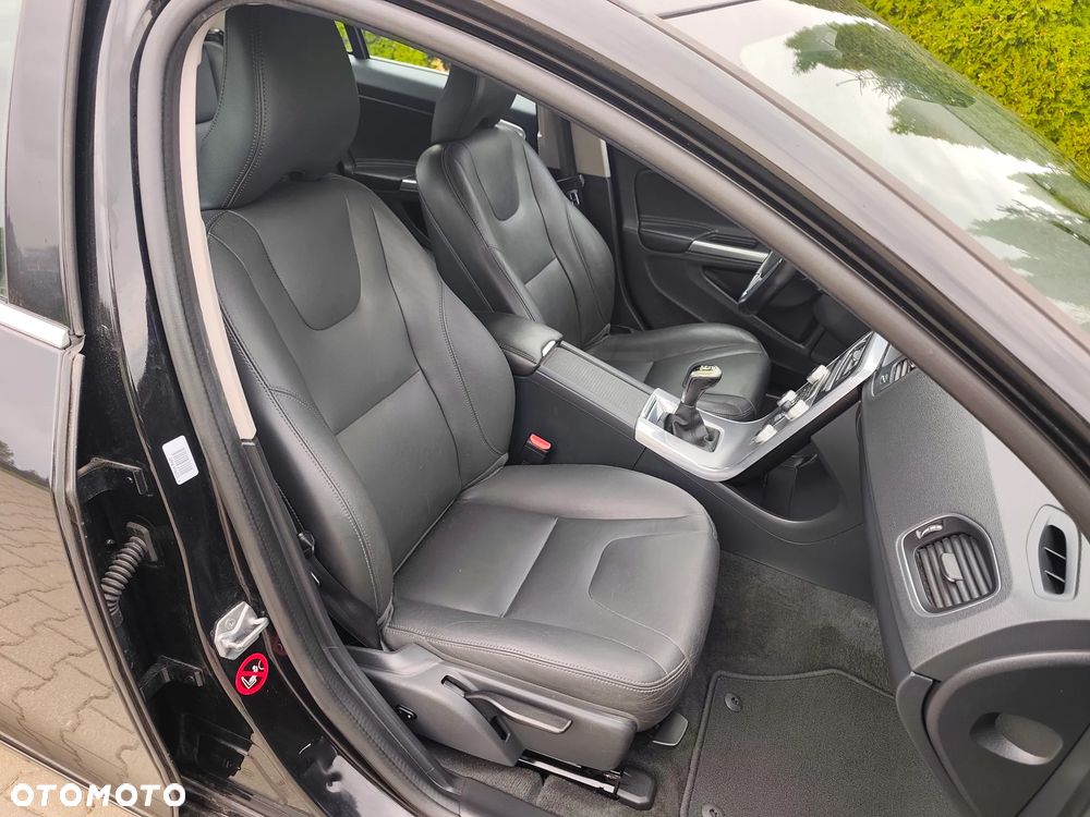 Volvo S60 D3 Summum - 26