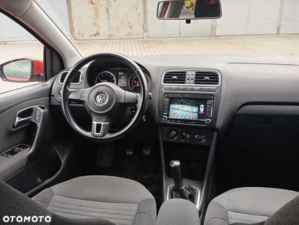 Volkswagen Polo - 8