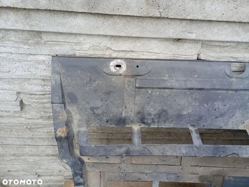 osłona dolna pod silnik płyta renault trafic ii opel vivaro a nissan primastar 8200132133 9116772 - 2