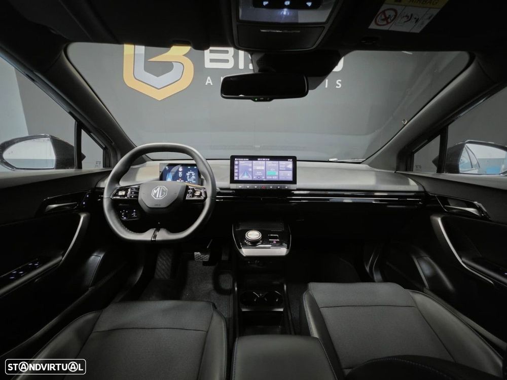 MG MG4 64 kWh Luxury - 12