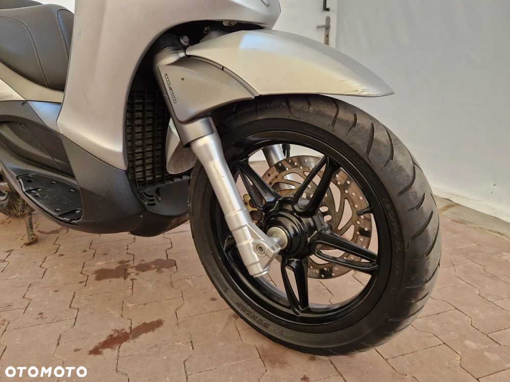 Piaggio Beverly - 27