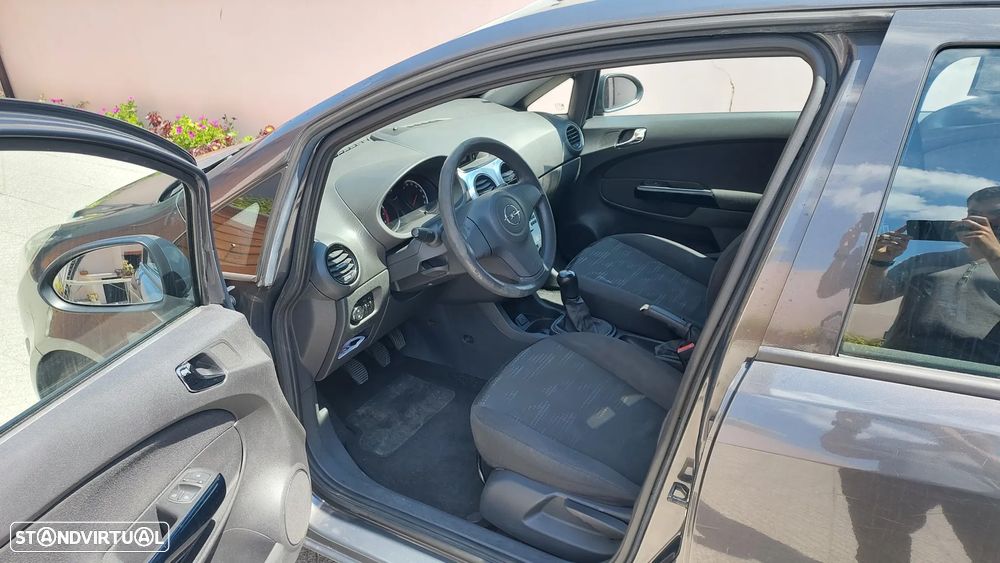 Opel Corsa 1.2 Go! - 4