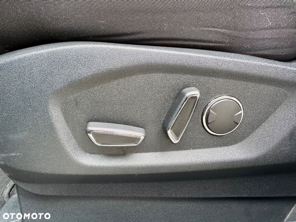 Ford S-Max 1.5 EcoBoost Titanium - 19