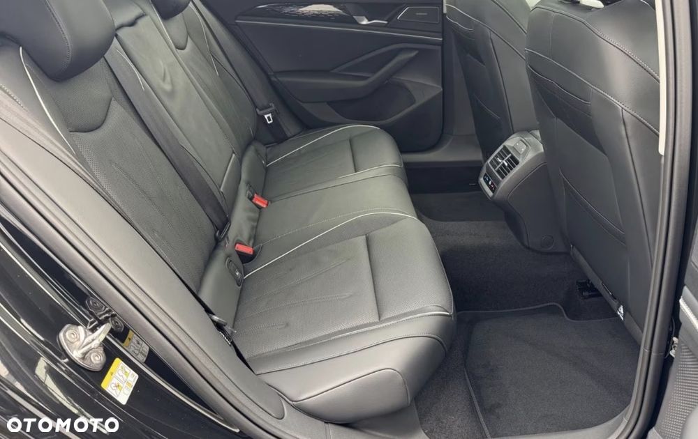 Volkswagen Passat 2.0 TDI 4Mot Elegance DSG - 28