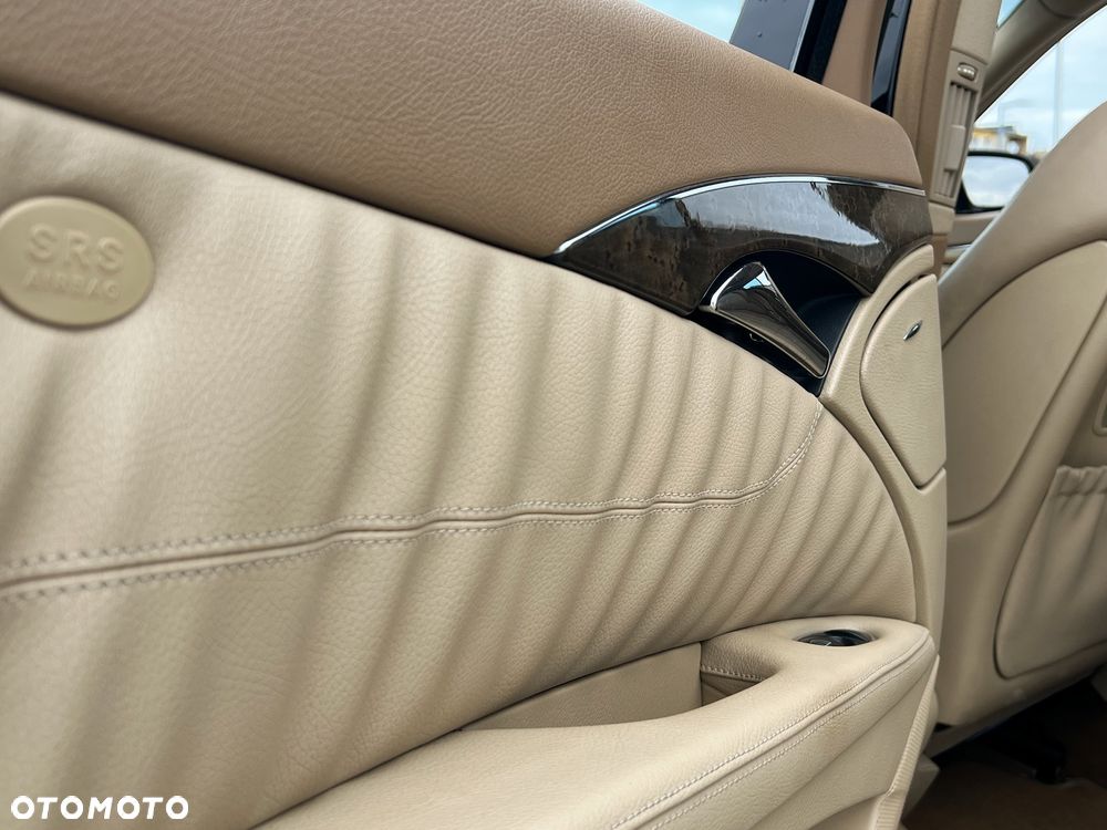 Mercedes-Benz Klasa E 500 4-Matic Avantgarde - 26