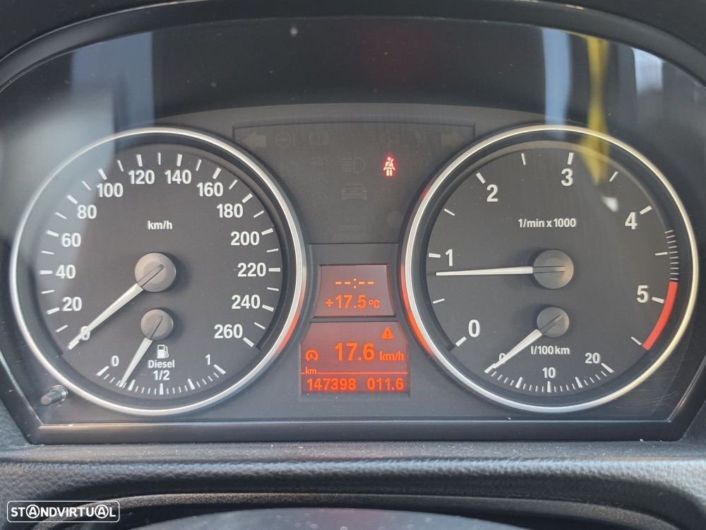 BMW 320 d EfficientDynamics Line Luxury - 14