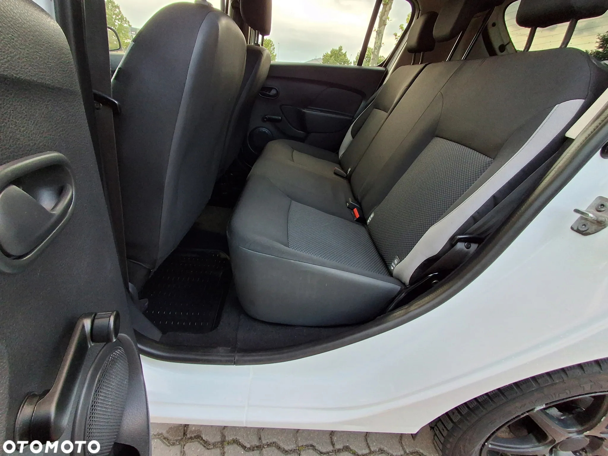 Dacia Sandero TCe 90 Celebration - 24