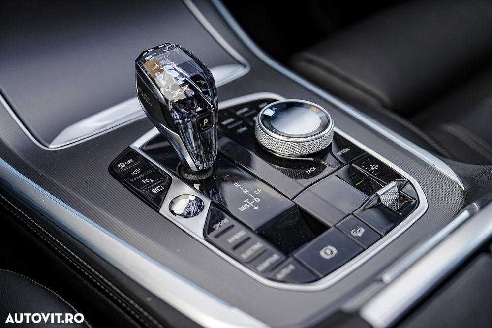 BMW X5 xDrive45e - 38