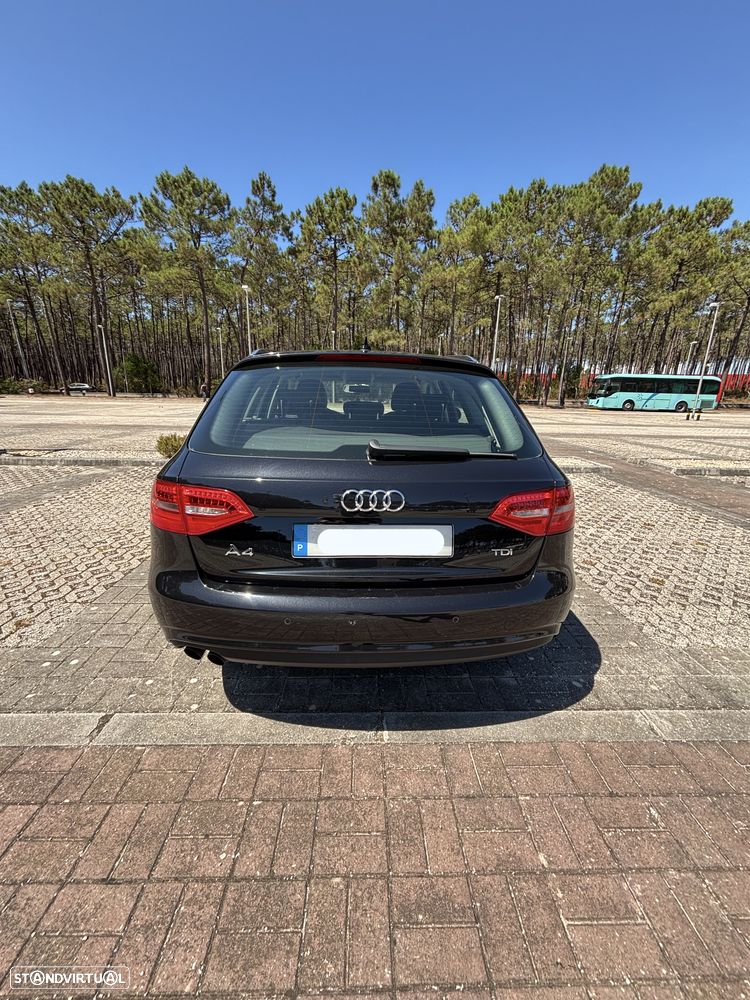 Audi A4 Avant 2.0 TDI Business Line Sport - 6