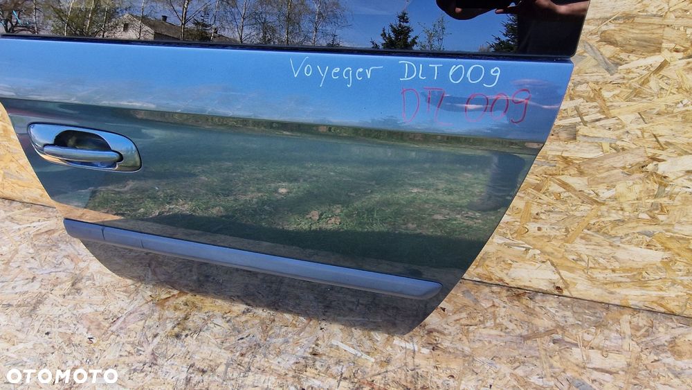 CHRYSLER VOYAGER DRZWI TYŁ TYLNE LEWE LEWA KOD LAK. - 2