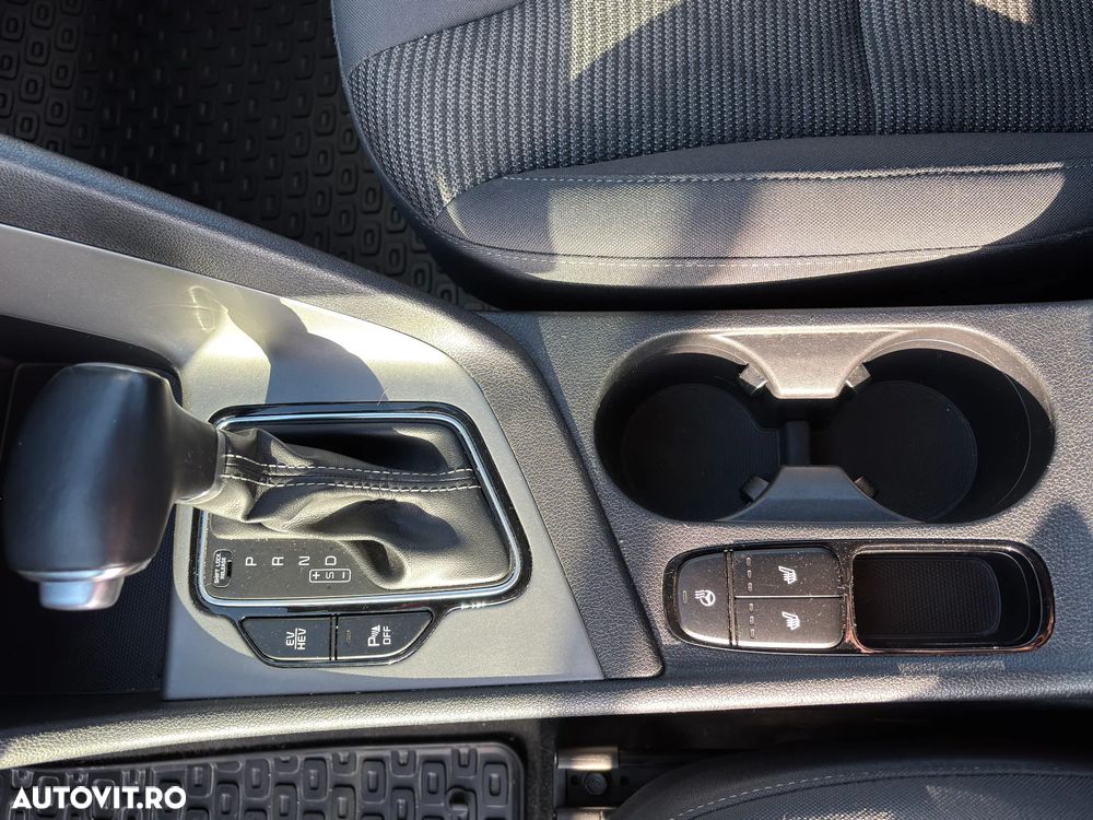 Kia Niro 1.6 GDI PHEV 2WD Aut. Vision - 12