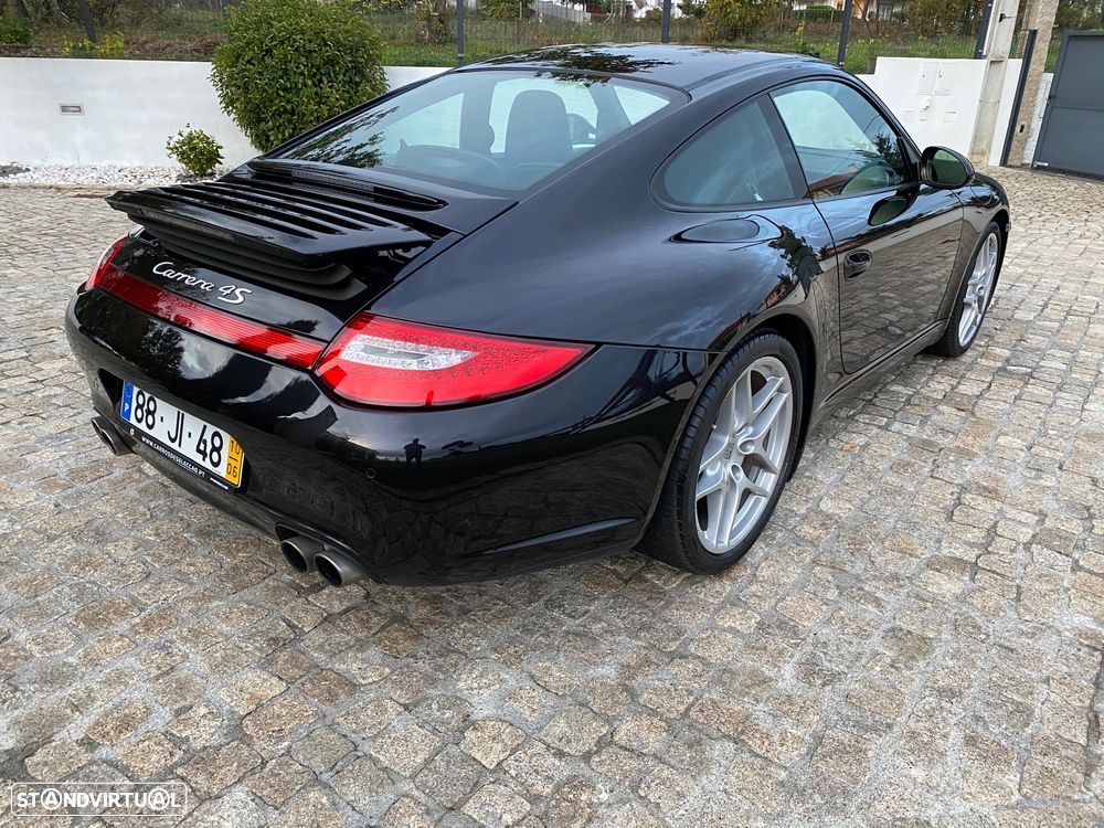 Porsche 911 Série F - 12