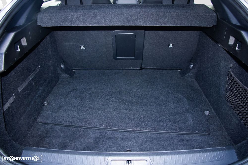 Peugeot 408 1.2 PureTech Allure Pack EAT8 - 13