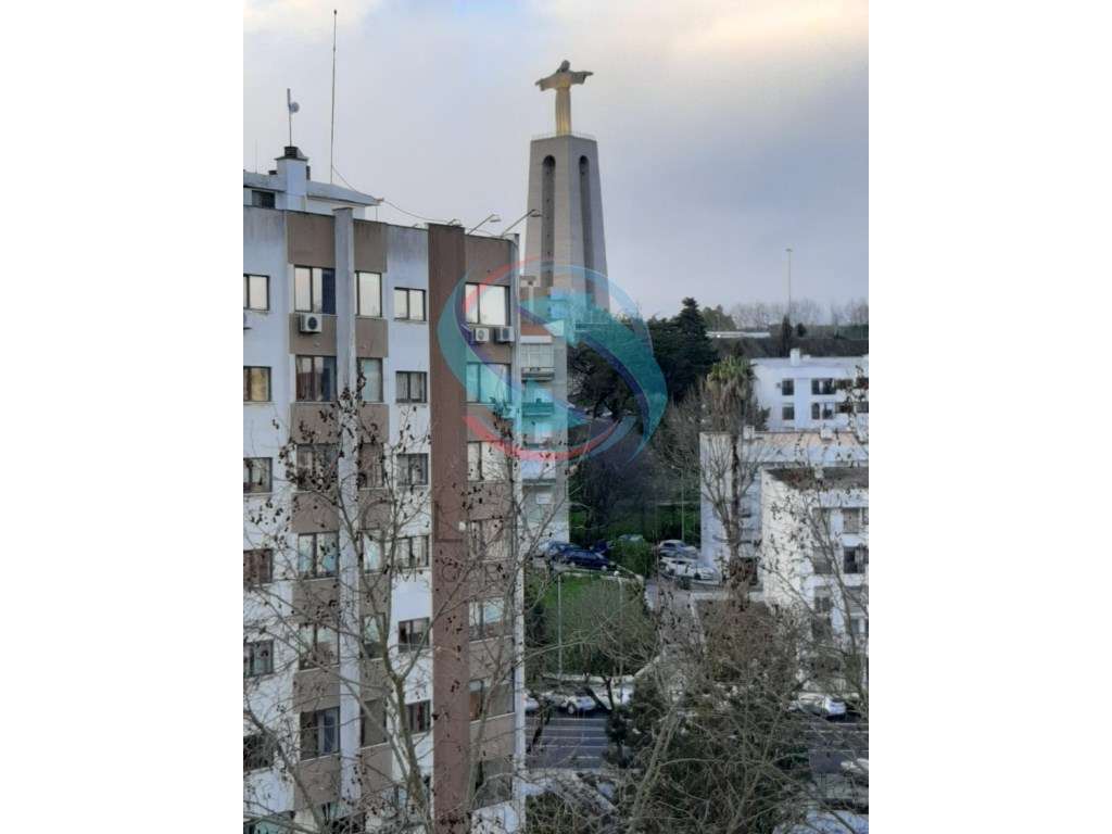 Excelente Apartamento T2 -Almada - Grande imagem: 4/29