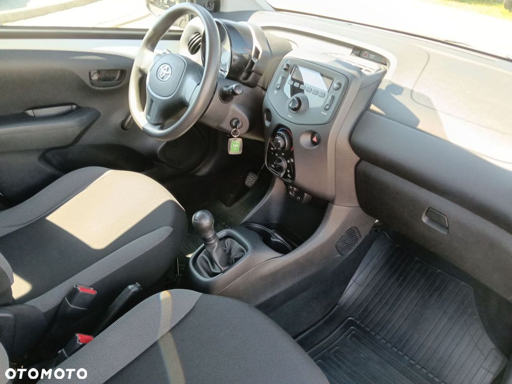 Toyota Aygo - 11