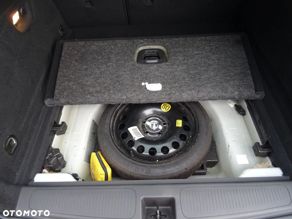 Opel Astra 1.4 Turbo Innovation - 17