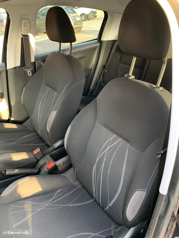 Peugeot 208 1.4 HDi Active - 27