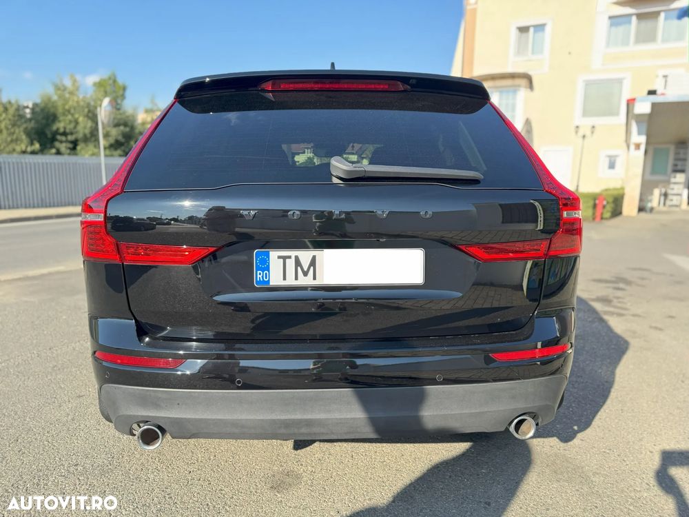 Volvo XC 60 D4 Momentum Pro - 10