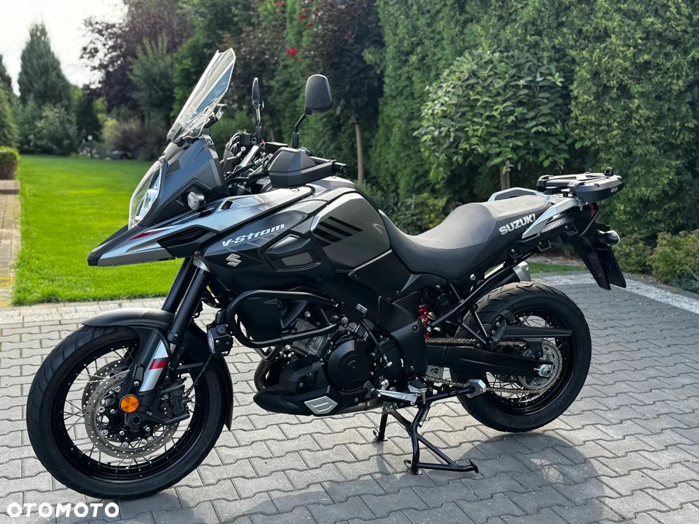Suzuki V-STROM - 8