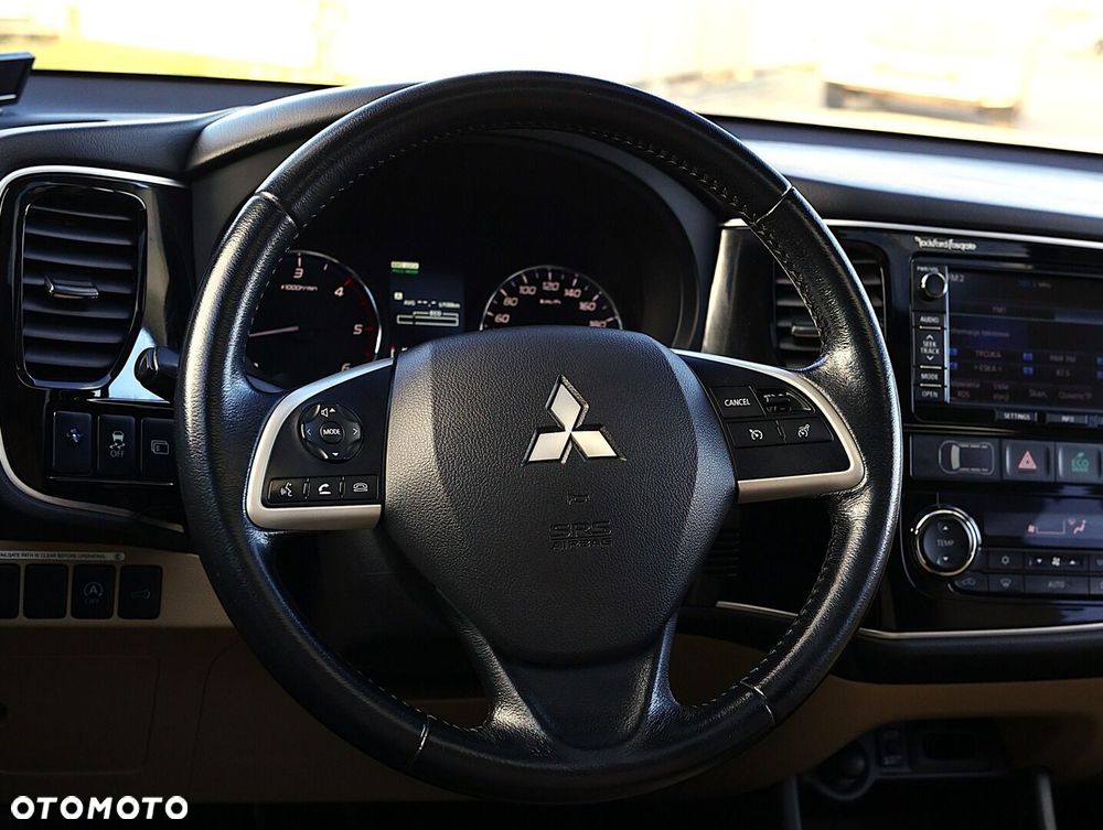 Mitsubishi Outlander 2013