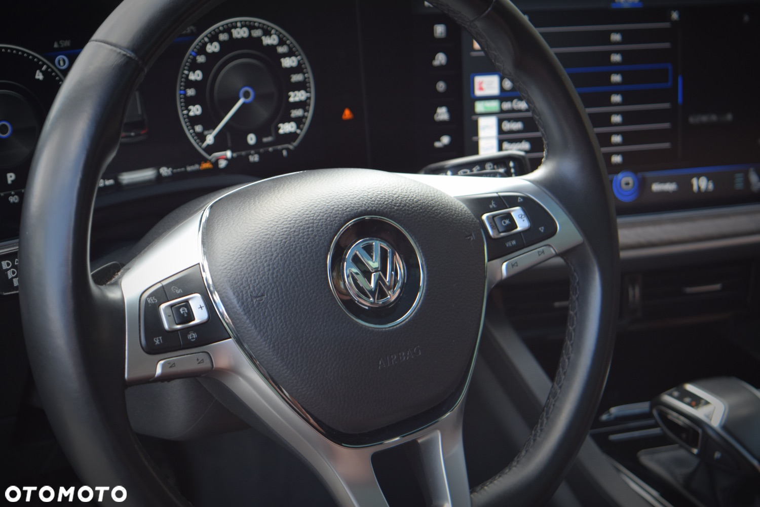 Volkswagen Touareg 3.0 V6 TDI SCR 4Mot Elegance - 23