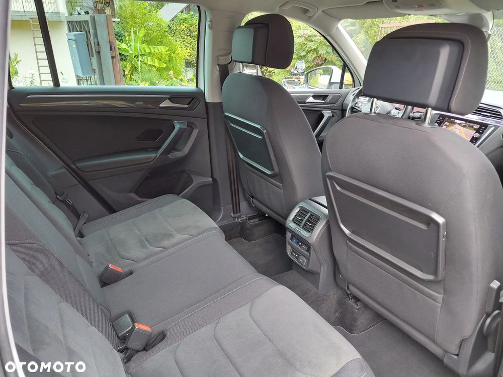 Volkswagen Tiguan - 13