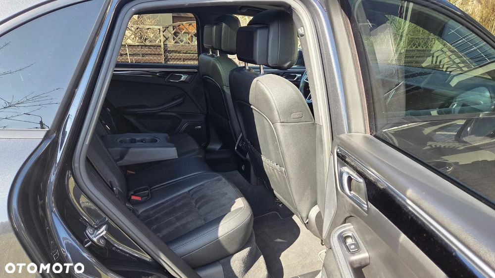 Porsche Macan Standard - 16