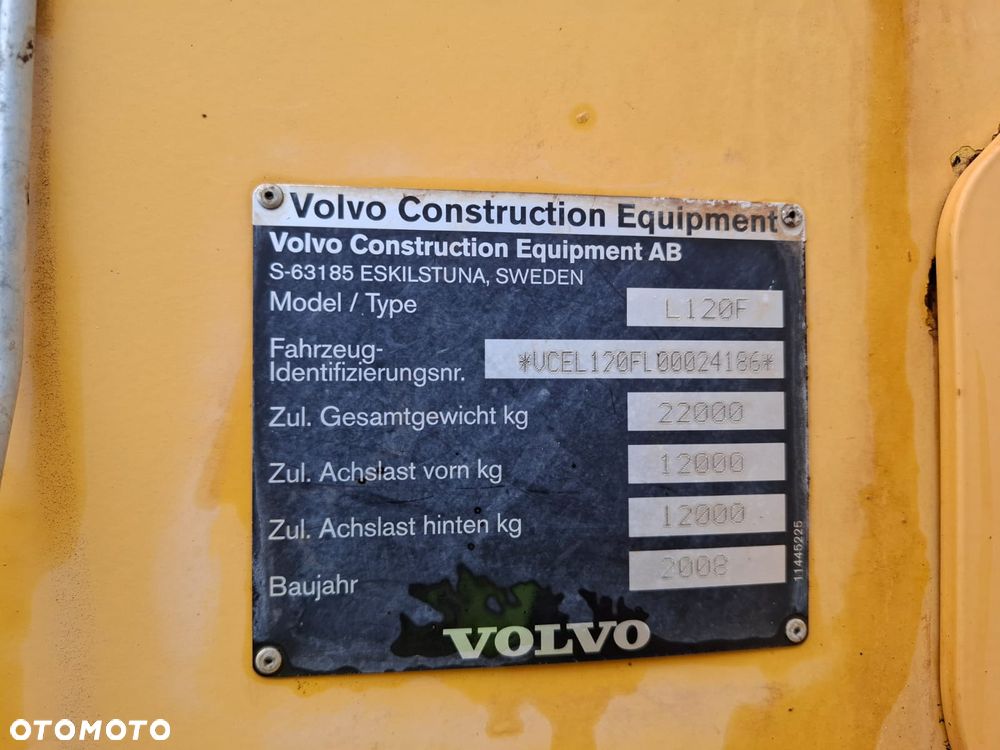Volvo L120F - 17