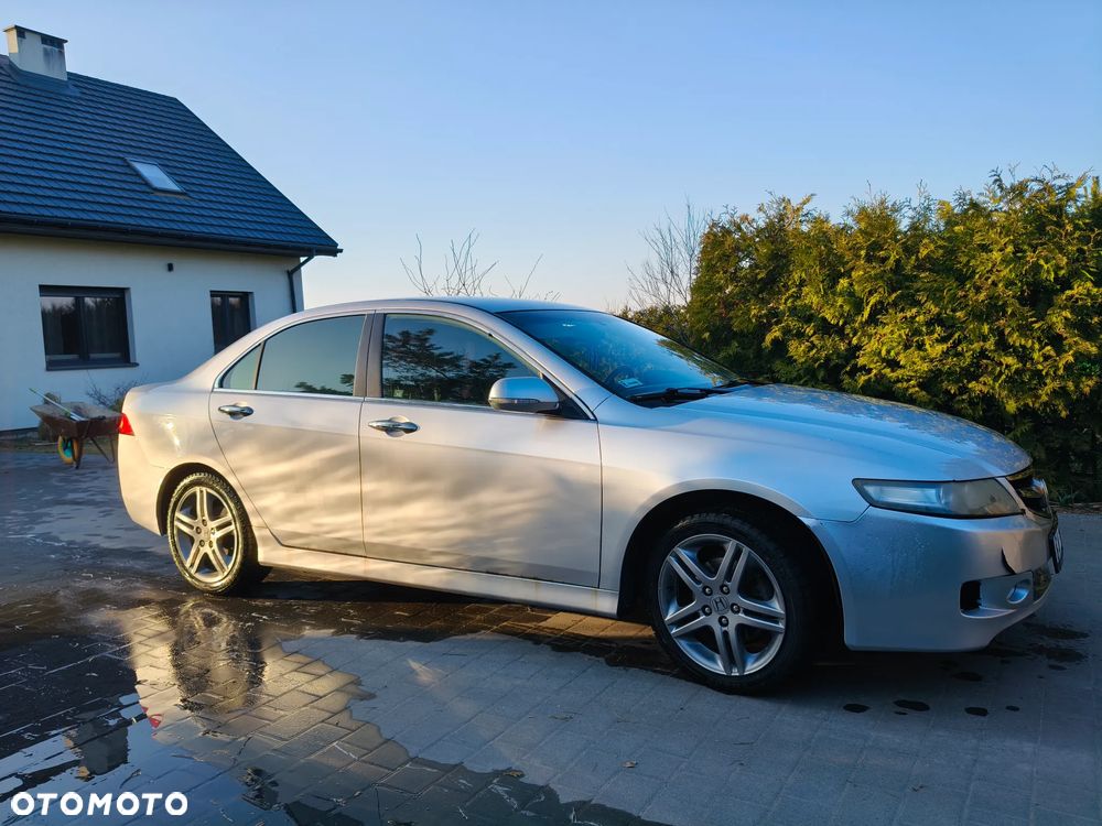 Honda Accord 2.0 Comfort - 6