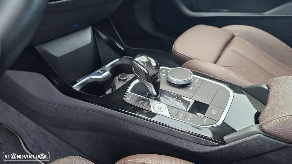BMW 116 i Aut. Luxury Line - 38