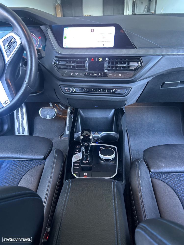 BMW 116 d Pack Desportivo M Auto - 13